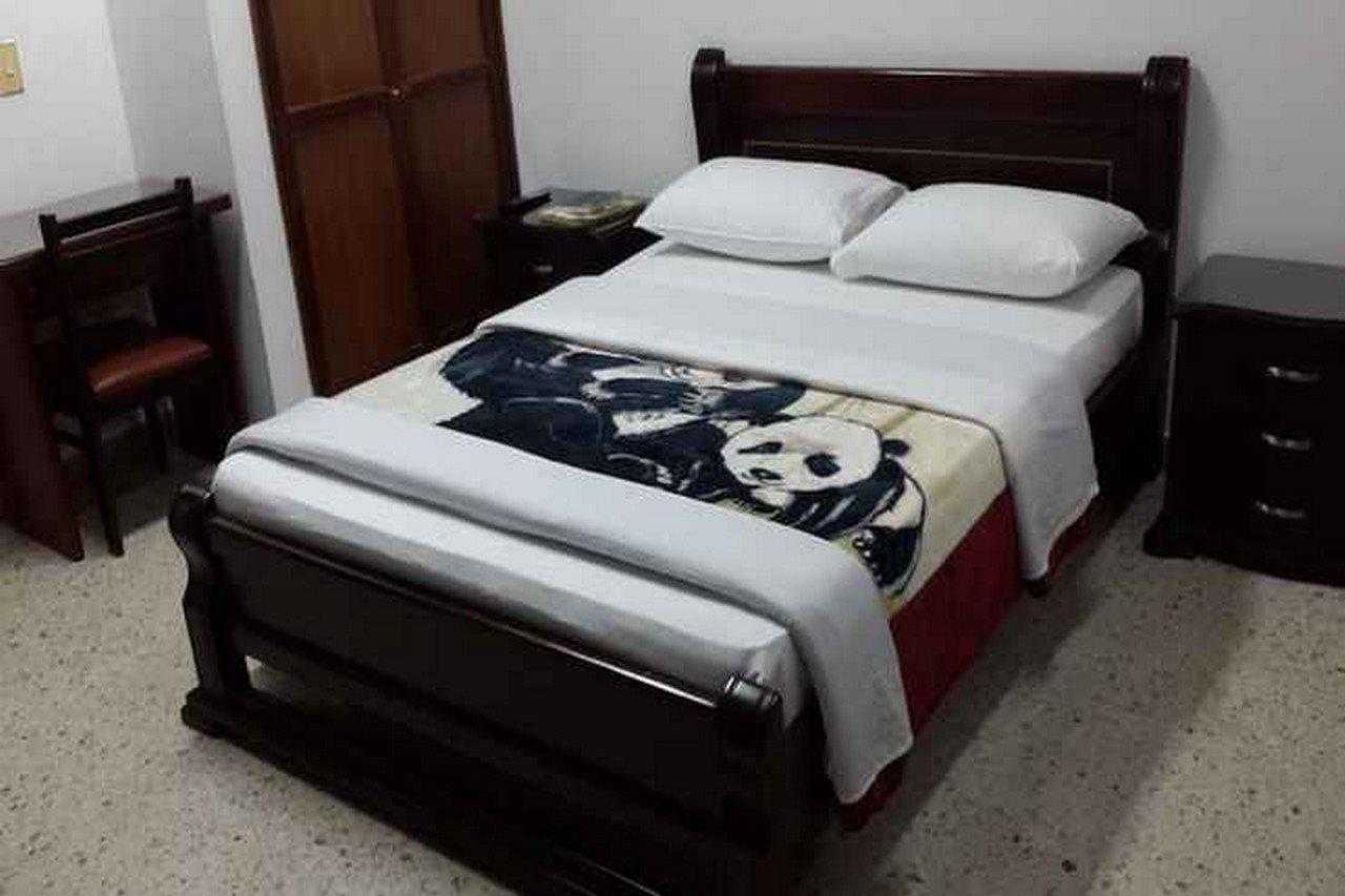 Hotel Ejecutivo 佩雷拉 外观 照片