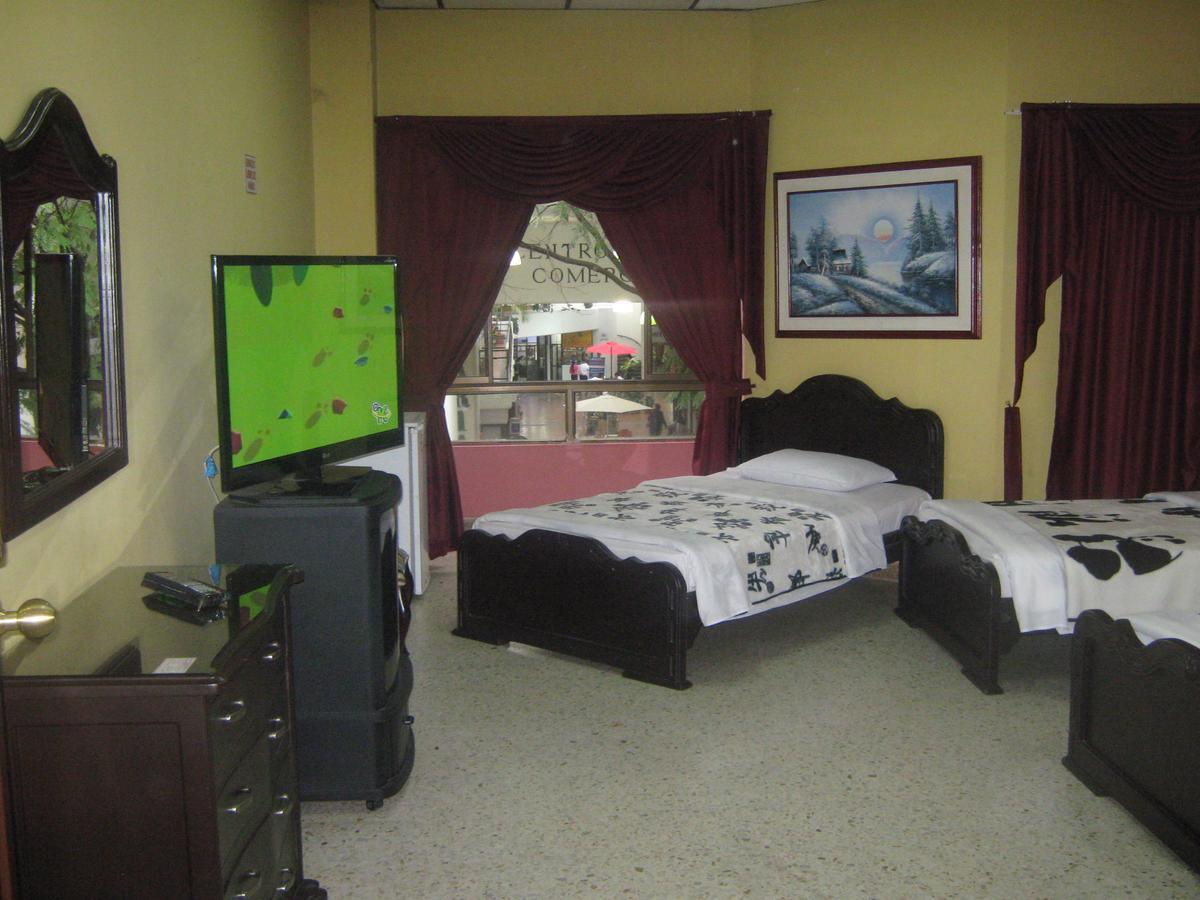 Hotel Ejecutivo 佩雷拉 外观 照片