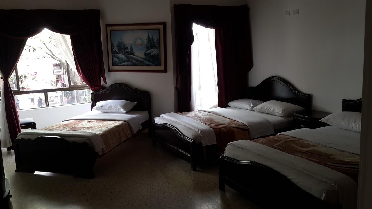 Hotel Ejecutivo 佩雷拉 外观 照片