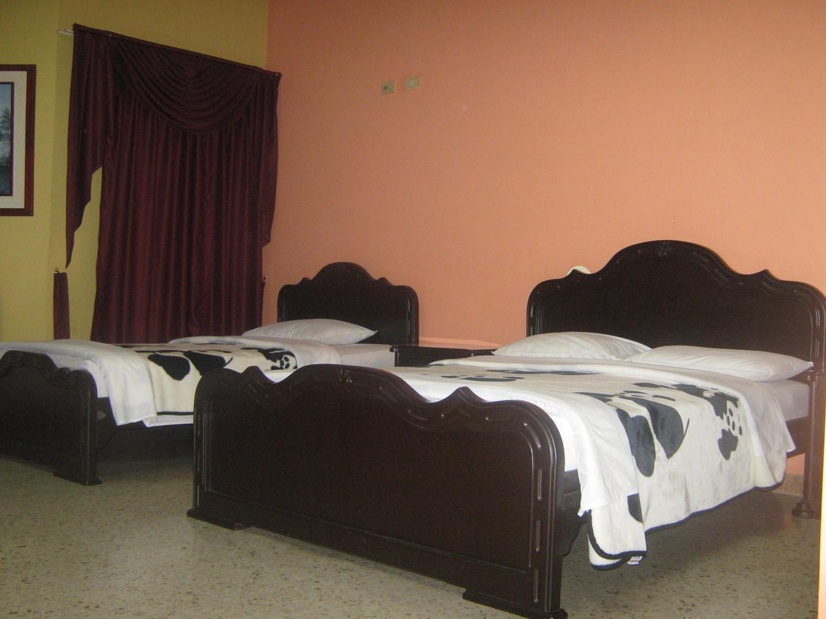 Hotel Ejecutivo 佩雷拉 外观 照片