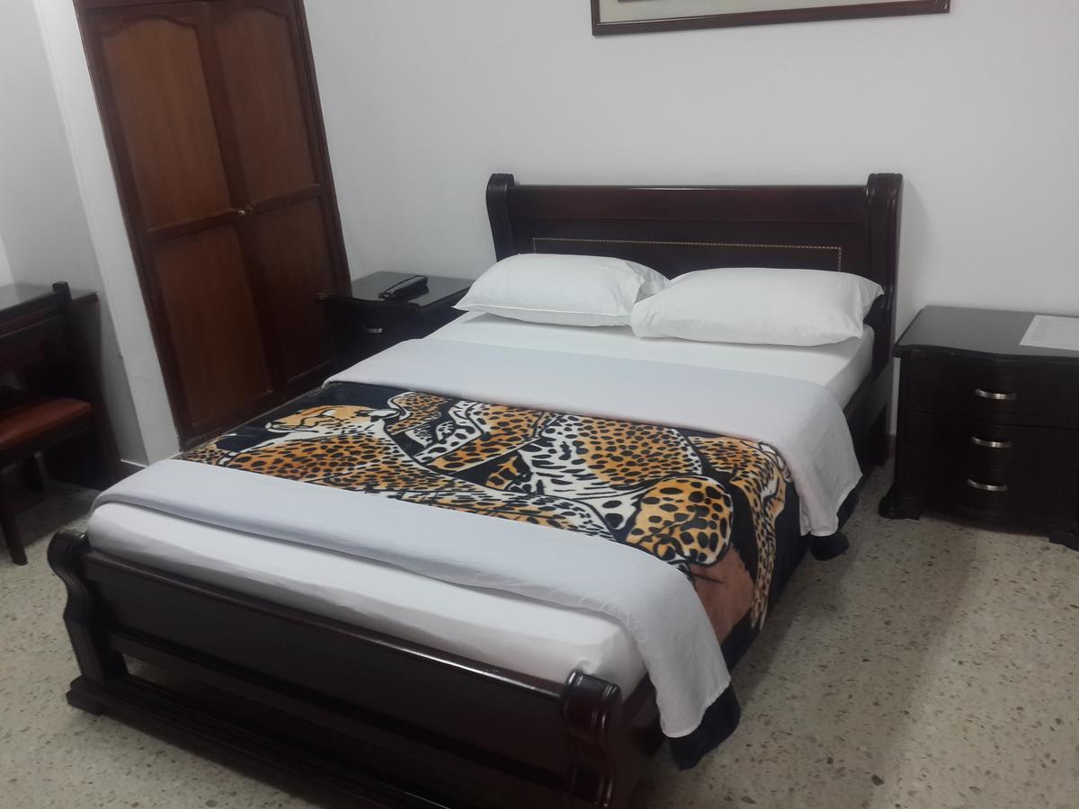 Hotel Ejecutivo 佩雷拉 外观 照片