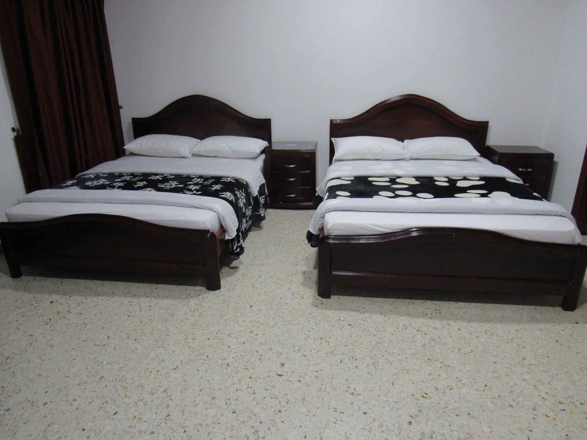 Hotel Ejecutivo 佩雷拉 外观 照片