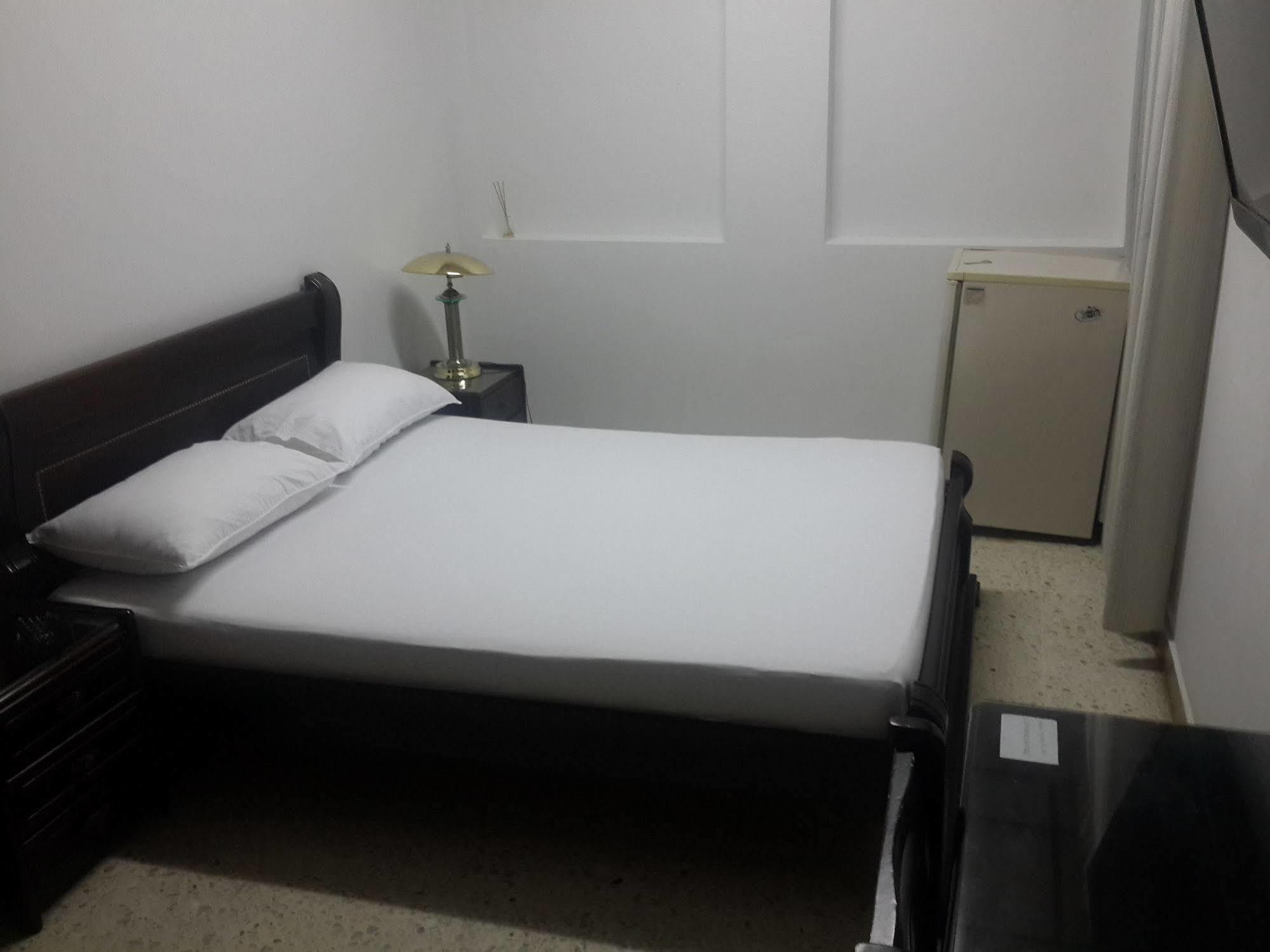 Hotel Ejecutivo 佩雷拉 外观 照片