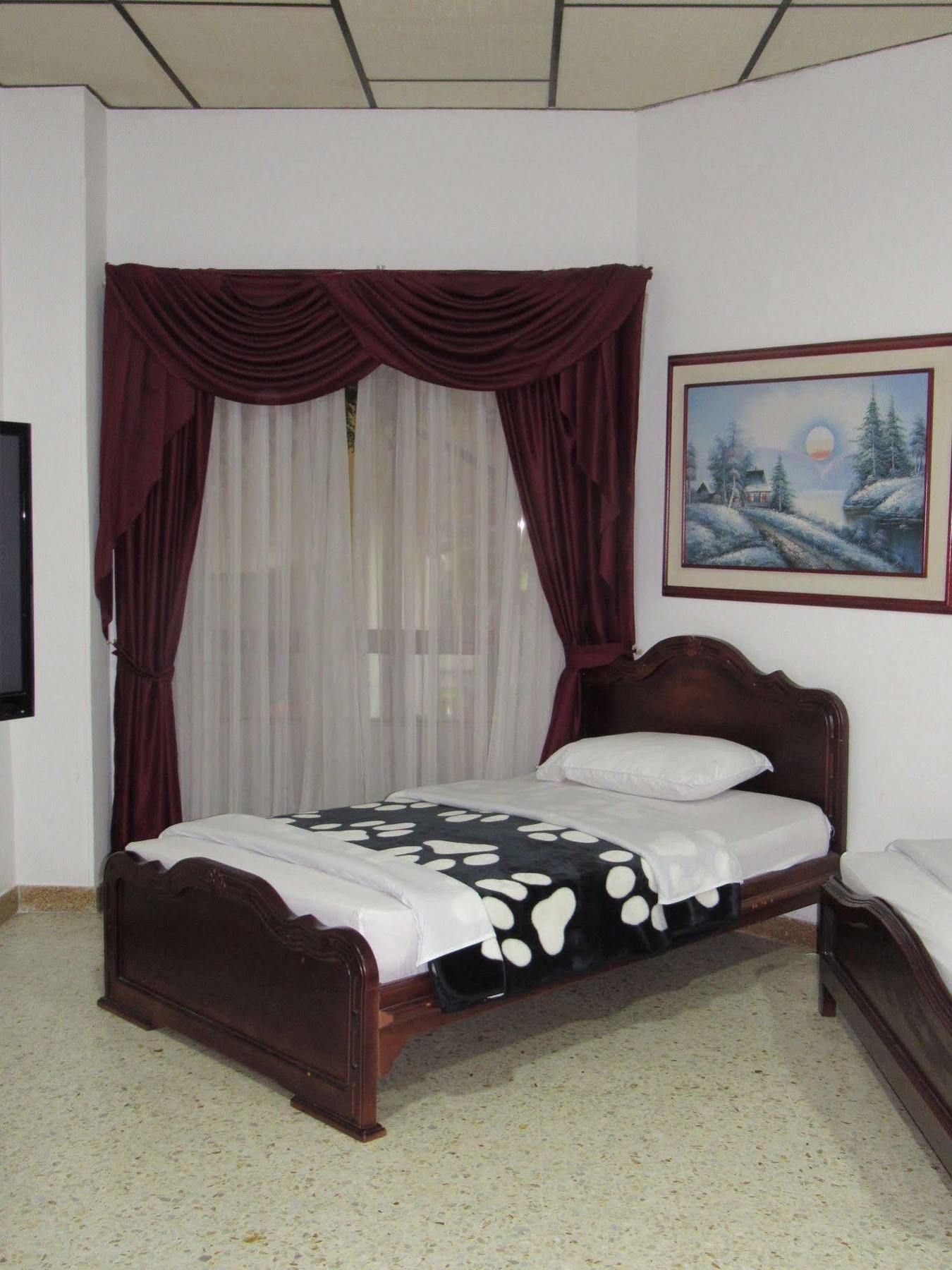 Hotel Ejecutivo 佩雷拉 外观 照片